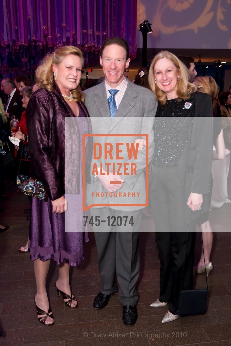 Louisa Heer, Tom McConnell, Trish Turner, BOUQUETS TO ARTS GALA at the De Young Museum, US, April 19th, 2010, Photo #745-12074 Louisa Heer, Tom McConnell, Trish Turner, Photo #745-12074
