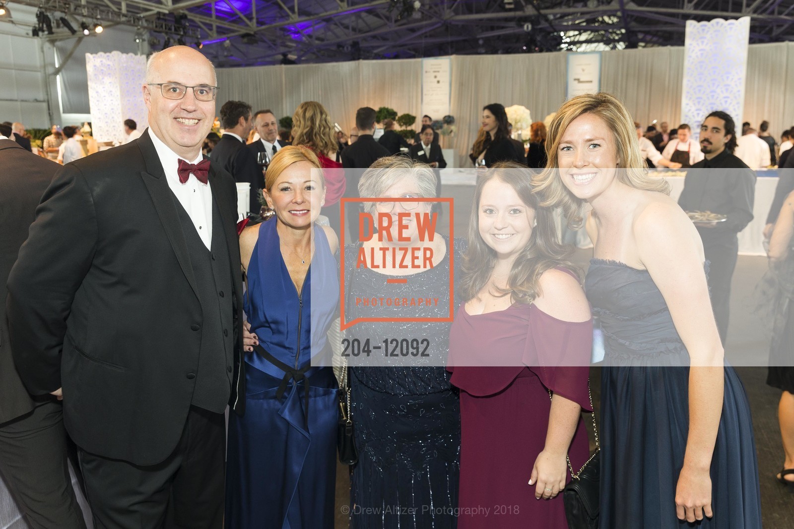 Ellen Eder, Liz Eder, Kenzie Whitcomb, Fred Eder, Meredith Eggers, Meals on Wheels San Francisco 31st Annual Star Chefs and Vintners Gala 2018, Fort Mason Festival Pavillion. 2 Marina Boulevard, May 20th, 2018, Photo #204-12092 Ellen Eder, Liz Eder, Kenzie Whitcomb, Fred Eder, Meredith Eggers, Photo #204-12092