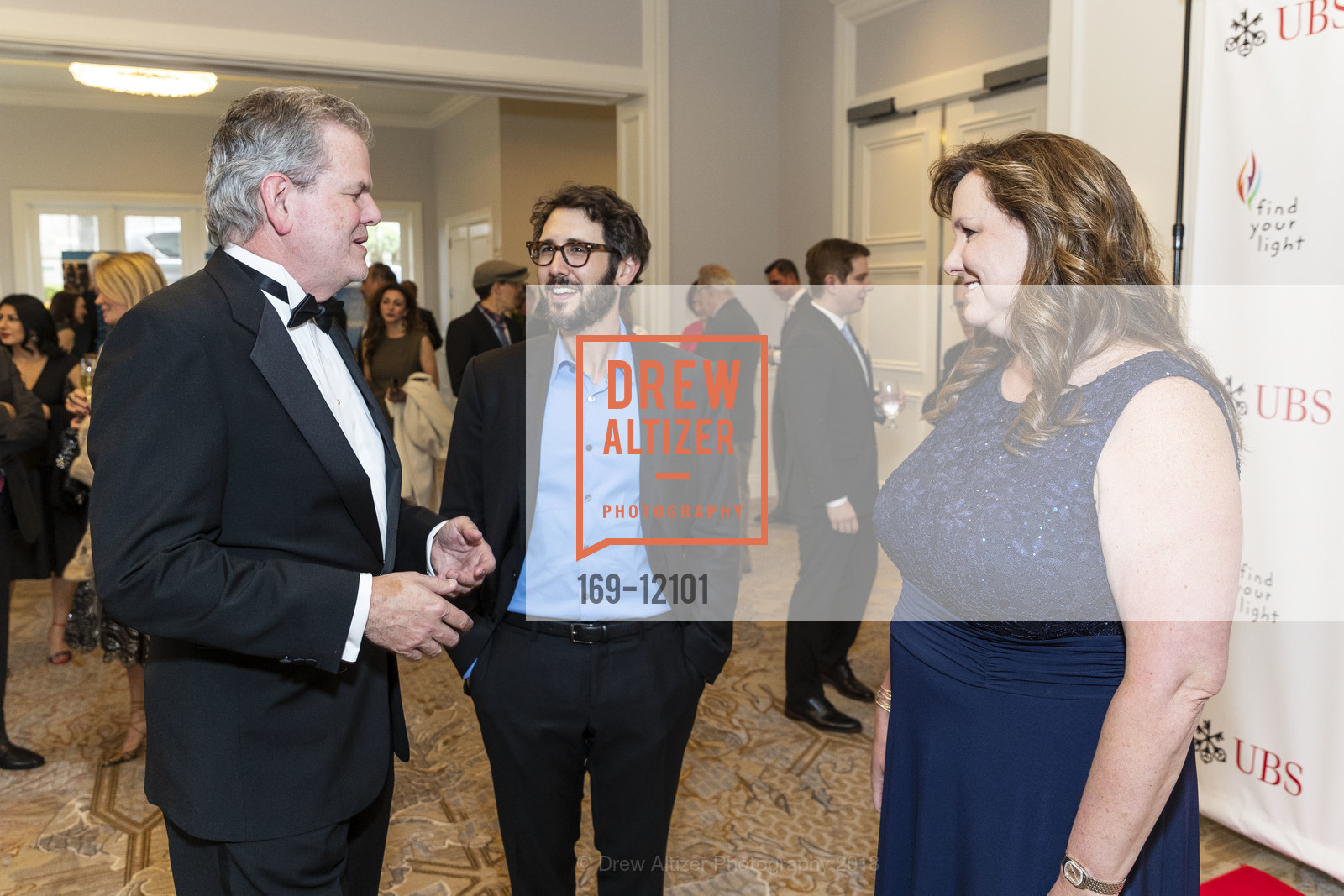 Curtis Priem, Josh Groban, Cind IPriem, FIND YOUR LIGHT FOUNDATION 2018 Gala hosted by Josh Groban, Ritz Carlton Half Moon Bay, Ballroom. 1 Miramontes Point Rd, May 19th, 2018, Photo #169-12101 Curtis Priem, Josh Groban, Cind IPriem, Photo #169-12101