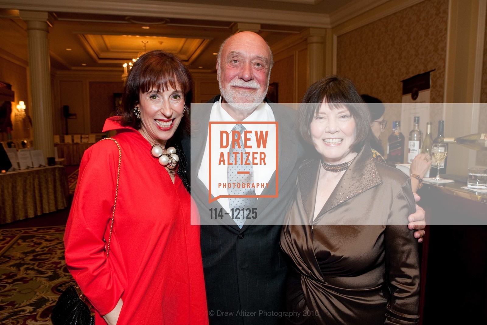 Nancy Goldberg, Michael Briggs, Lynn Ganz, 160th Anniversary FAMMY AWARDS Gala, US, March 21st, 2010, Photo #114-12125 Nancy Goldberg, Michael Briggs, Lynn Ganz, Photo #114-12125