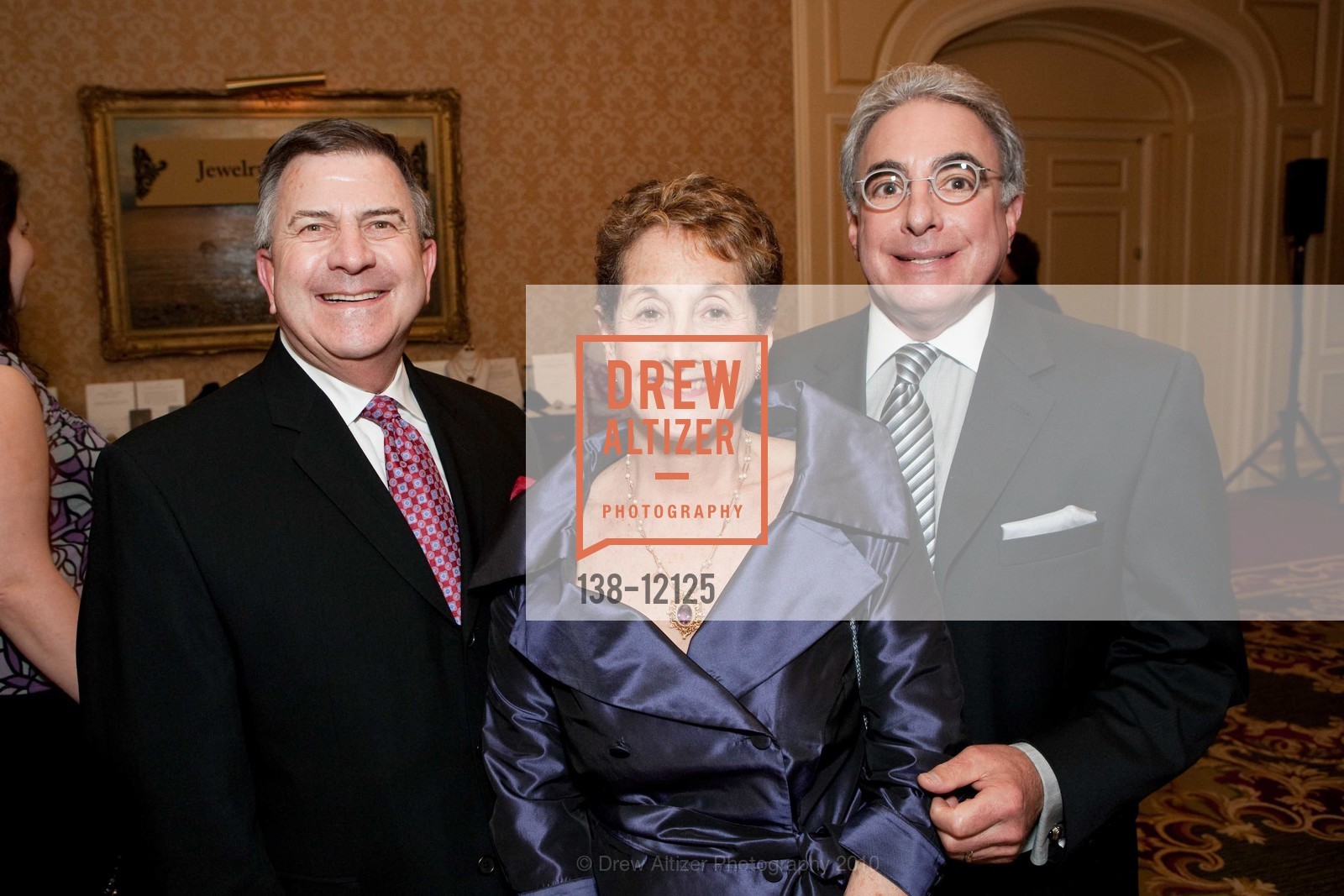 Norm Dito, Linda Frank, Steve Weiner, 160th Anniversary FAMMY AWARDS Gala, US, March 21st, 2010, Photo #138-12125 Norm Dito, Linda Frank, Steve Weiner, Photo #138-12125
