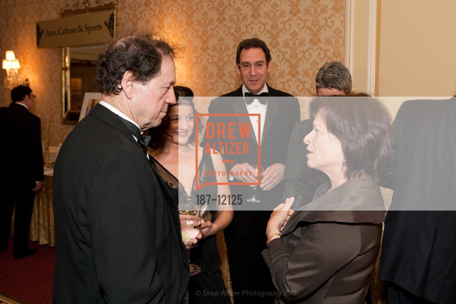 Gerald Knopoff, Senay Chandler, Fred Levin, Lela Sarnet, 160th Anniversary FAMMY AWARDS Gala, US, March 21st, 2010, Photo #187-12125 Gerald Knopoff, Senay Chandler, Fred Levin, Lela Sarnet, Photo #187-12125