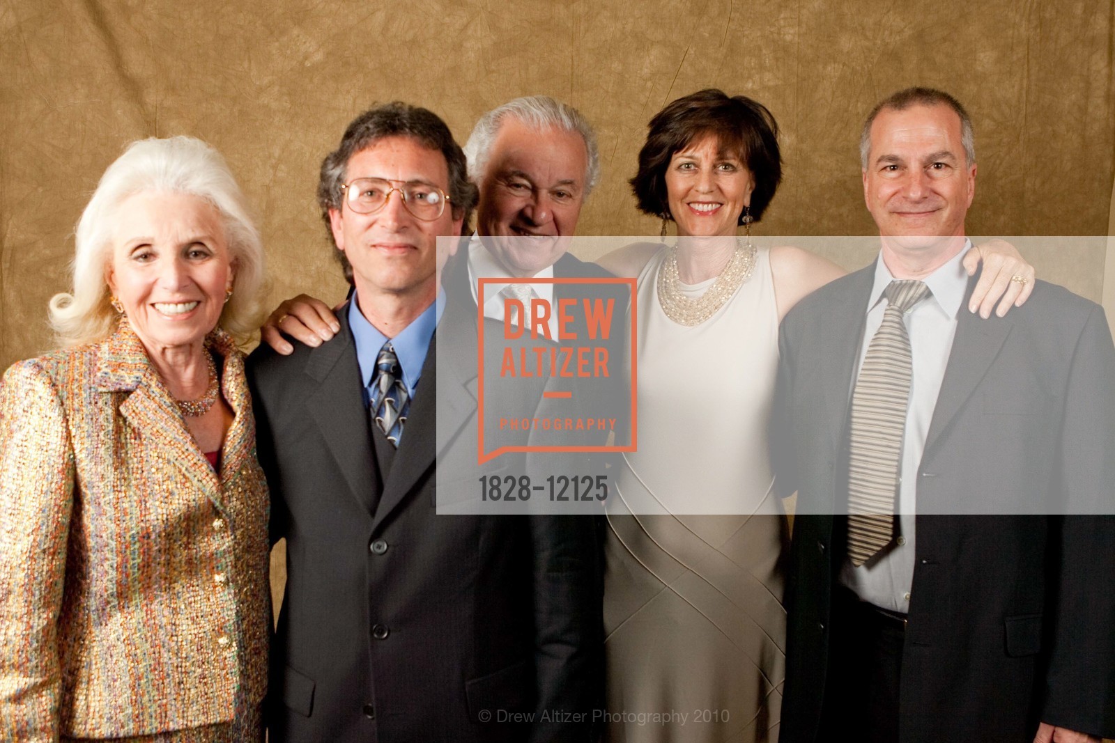 Joan Holland, Jeff Holland, Eli Glassman, Christopher Dworin, 160th Anniversary FAMMY AWARDS Gala, US, March 21st, 2010, Photo #1828-12125 Joan Holland, Jeff Holland, Eli Glassman, Christopher Dworin, Photo #1828-12125