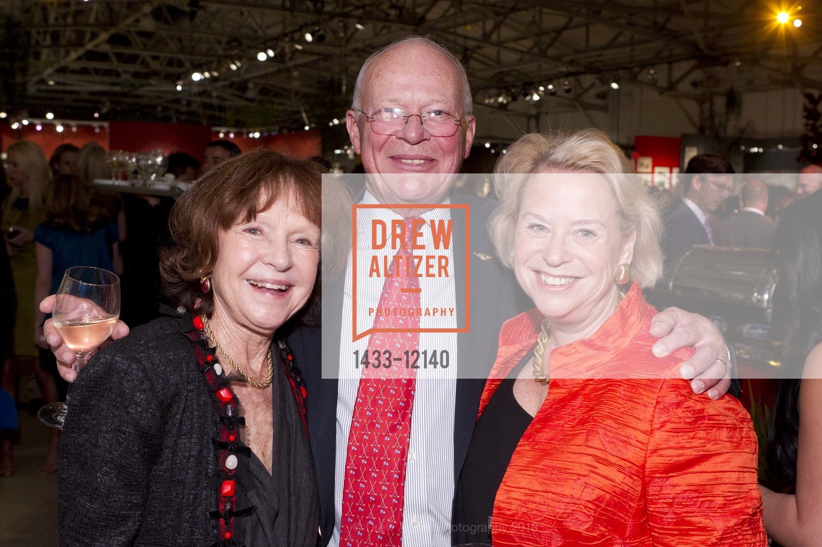 Genie Callan, Michael Hooker, Connie Hooker, The San Francisco Fall Antiques Show Preview Party Benefit Gala, US, October 28th, 2010, Photo #1433-12140 Genie Callan, Michael Hooker, Connie Hooker, Photo #1433-12140