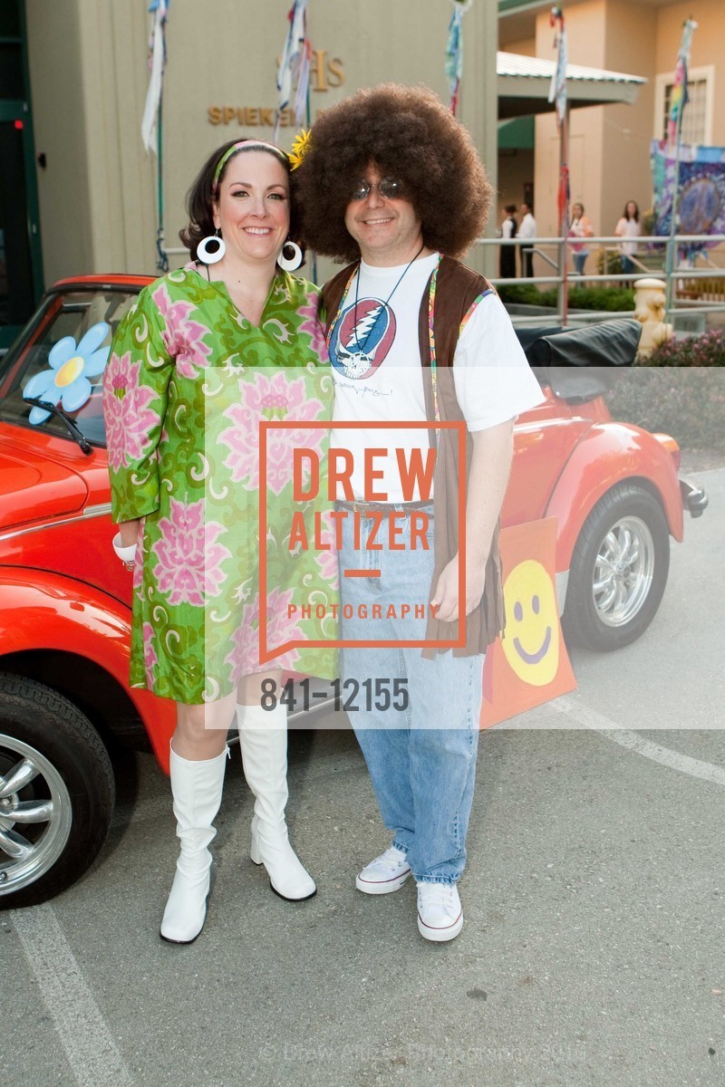 Sterrin Bird, Scott Gooch, SACRED HEART SCHOOLS, ATHERTON; "PEACE, LOVE & AUCTION!", US, March 28th, 2010, Photo #841-12155 Sterrin Bird, Scott Gooch, Photo #841-12155