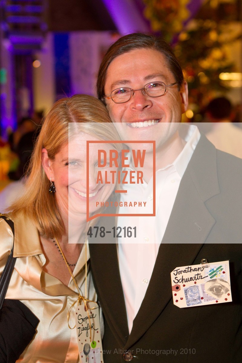 Sophie Ziegler, Jonathan Schwartz, CJM Family Gala, US, December 5th, 2010, Photo #478-12161 Sophie Ziegler, Jonathan Schwartz, Photo #478-12161