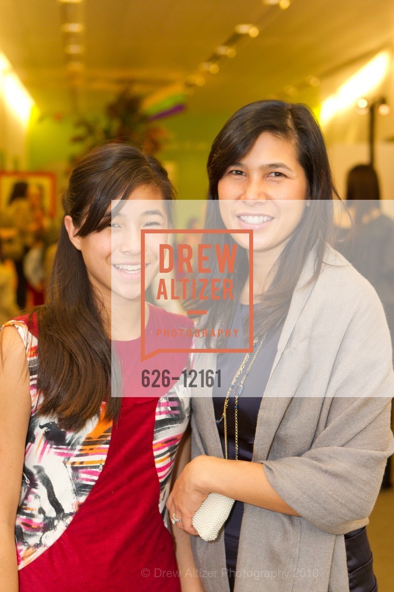 Isa Cuenco-Canlas, Jolinda Gladstein, Photo #626-12161
