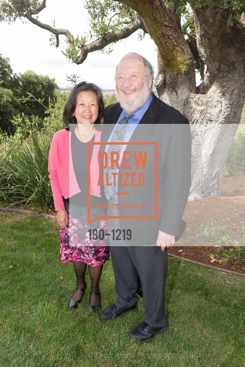 Ann Sakamoto Weissman, Irv Weissman, Photo #180-1219