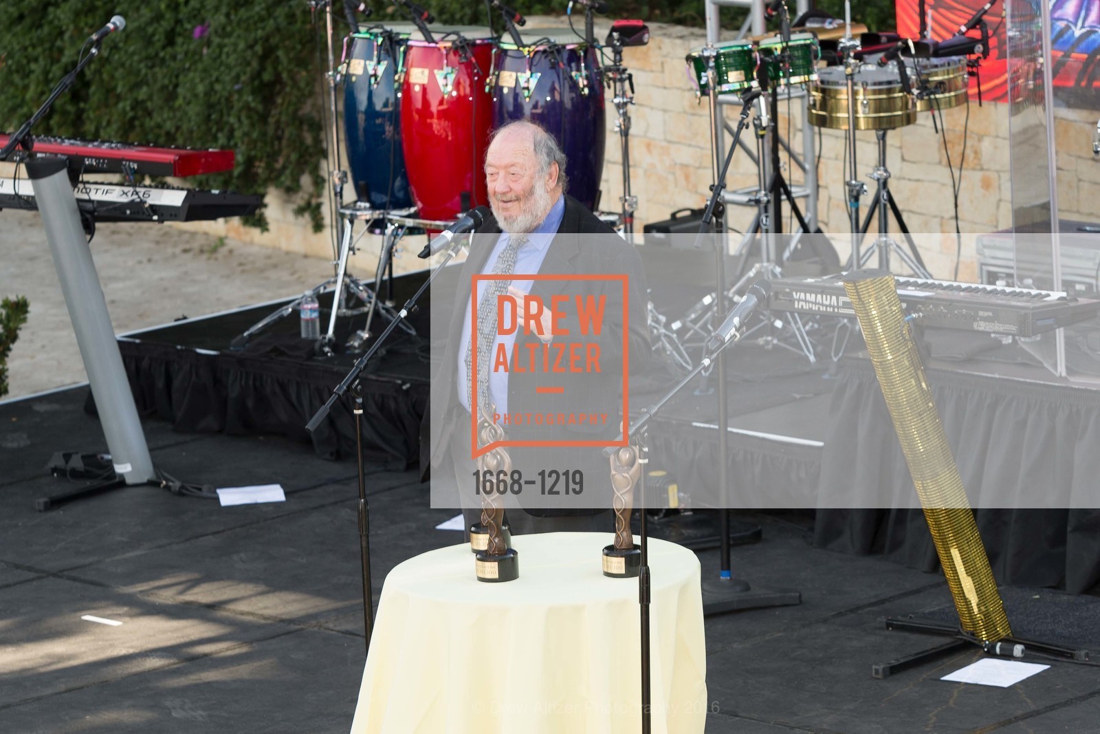 Irv Weissman, Stand4Lyme Catalyst 4 The Cure Celebrity Concert, Private Residence, May 22nd, 2016, Photo #1668-1219 Irv Weissman, Photo #1668-1219