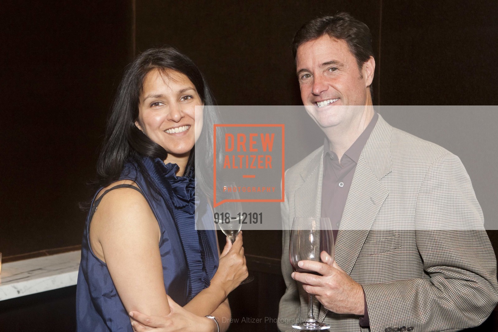 Renee Singh, Ed van Roden, SF Symphony 2010 Opening Night Gala Symphony Supper Launch, US, June 24th, 2010, Photo #918-12191 Renee Singh, Ed van Roden, Photo #918-12191