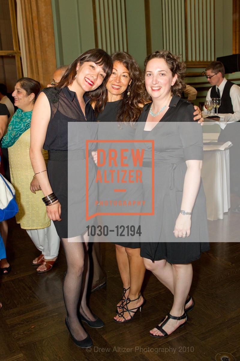 Susan MacIntyre, Sara Ying Rounsaville, Talya Sanders, Photo #1030-12194