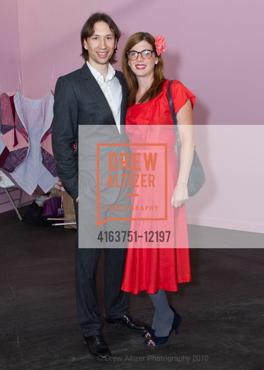 Justin Hoover, Stephanie Dodes, Preview Party for San Francisco Art Institute 2010 MFA Graduate Exhibition / Vernissage, US, May 14th, 2010, Photo #4163751-12197 Justin Hoover, Stephanie Dodes, Photo #4163751-12197