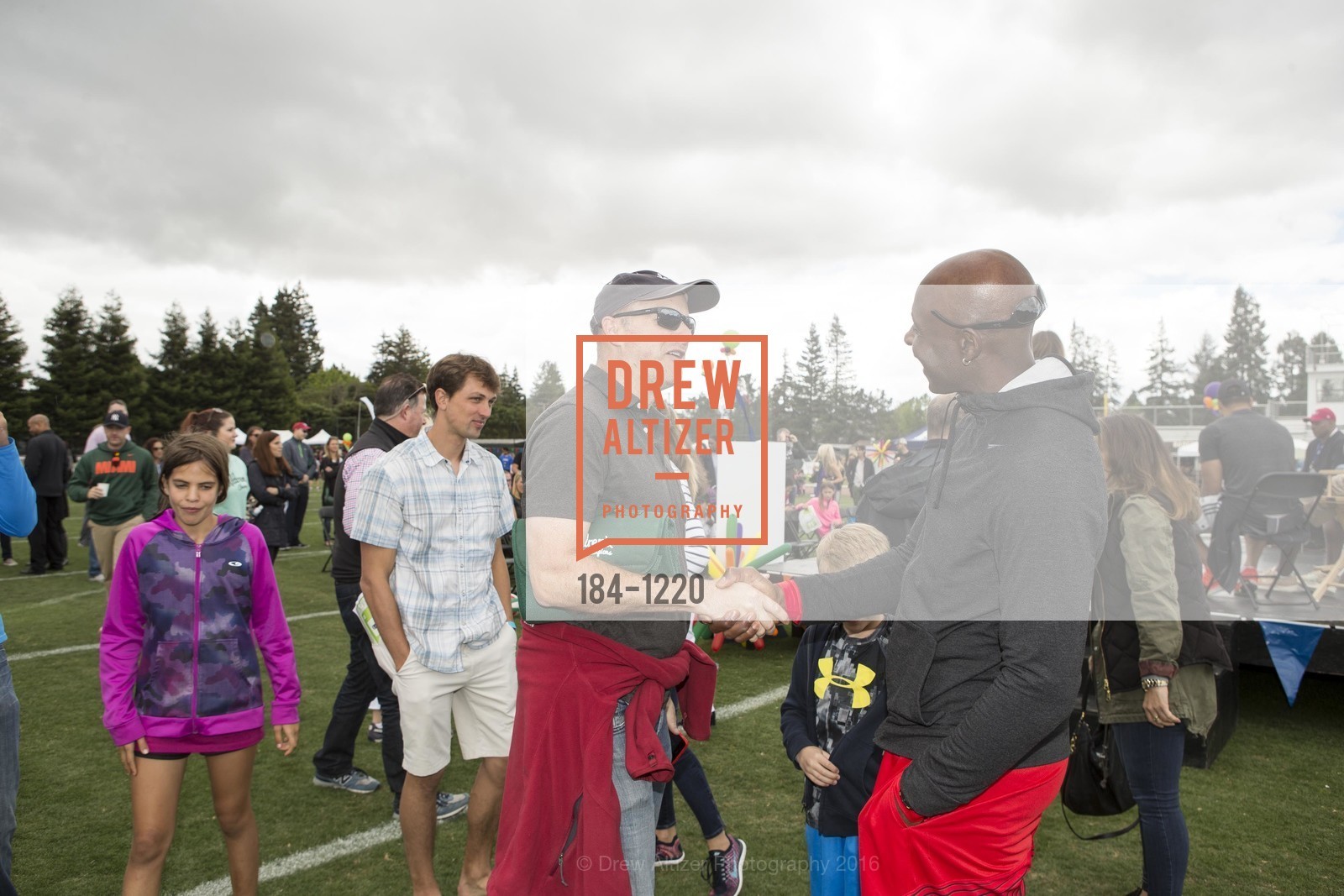 Lance Conn, Jerry Rice, Children's Champions 2016, Menlo College, May 21st, 2016, Photo #184-1220 Lance Conn, Jerry Rice, Photo #184-1220
