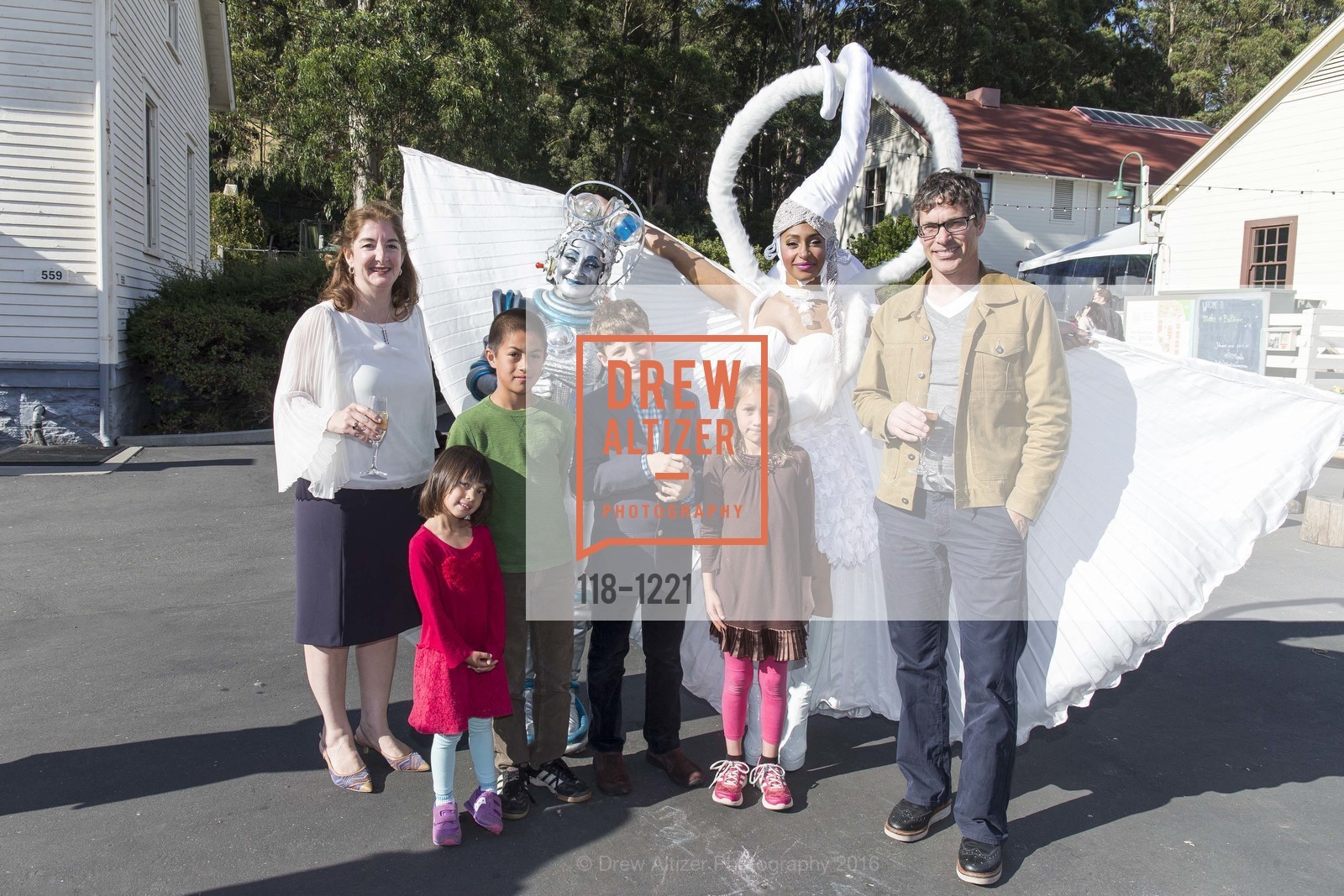 Cigdem Gencer, Leah Fitterer, Lana Fitterer, Deniz Fitterer, Liem Fitterer, Greg Fitterer, Bay Area Discovery Museum's Family Gala: Make + Believe, Bay Area Discovery Museum. 557 McReynolds Rd, Sausalito CA 94965, May 21st, 2016, Photo #118-1221 Cigdem Gencer, Leah Fitterer, Lana Fitterer, Deniz Fitterer, Liem Fitterer, Greg Fitterer, Photo #118-1221