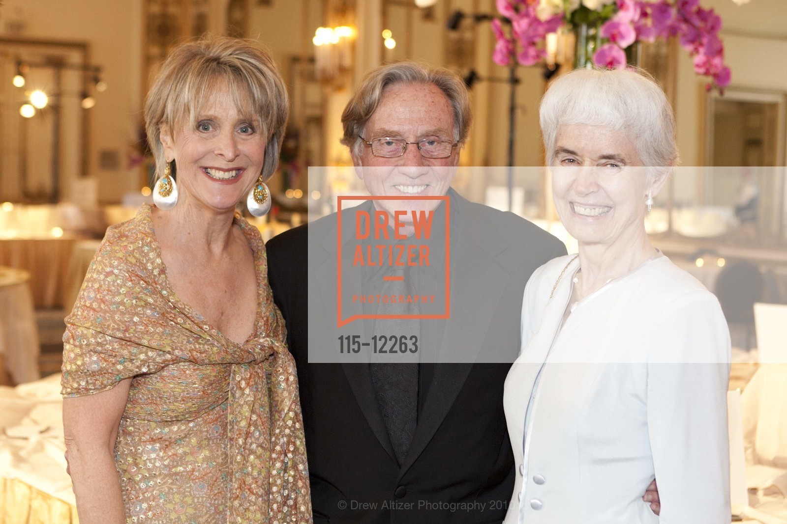 Dale Robards, Lindsay MacDermid, Jayne Davis, Merola Opera Program’s Spring Benefit, US, May 16th, 2010, Photo #115-12263 Dale Robards, Lindsay MacDermid, Jayne Davis, Photo #115-12263