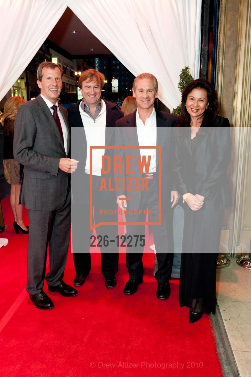 Christoph Wellendorff, Craig Tompkins, Les Keyak, Frances Dinzi, Wellendorff Boutique Grand Opening at Shreve and Company, US, October 29th, 2010, Photo #226-12275 Christoph Wellendorff, Craig Tompkins, Les Keyak, Frances Dinzi, Photo #226-12275
