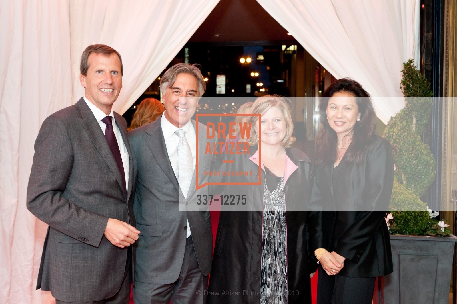 Christoph Wellendorff, Barney Fonzi, Julie Longmire, Frances Dinzi, Wellendorff Boutique Grand Opening at Shreve and Company, US, October 29th, 2010, Photo #337-12275 Christoph Wellendorff, Barney Fonzi, Julie Longmire, Frances Dinzi, Photo #337-12275