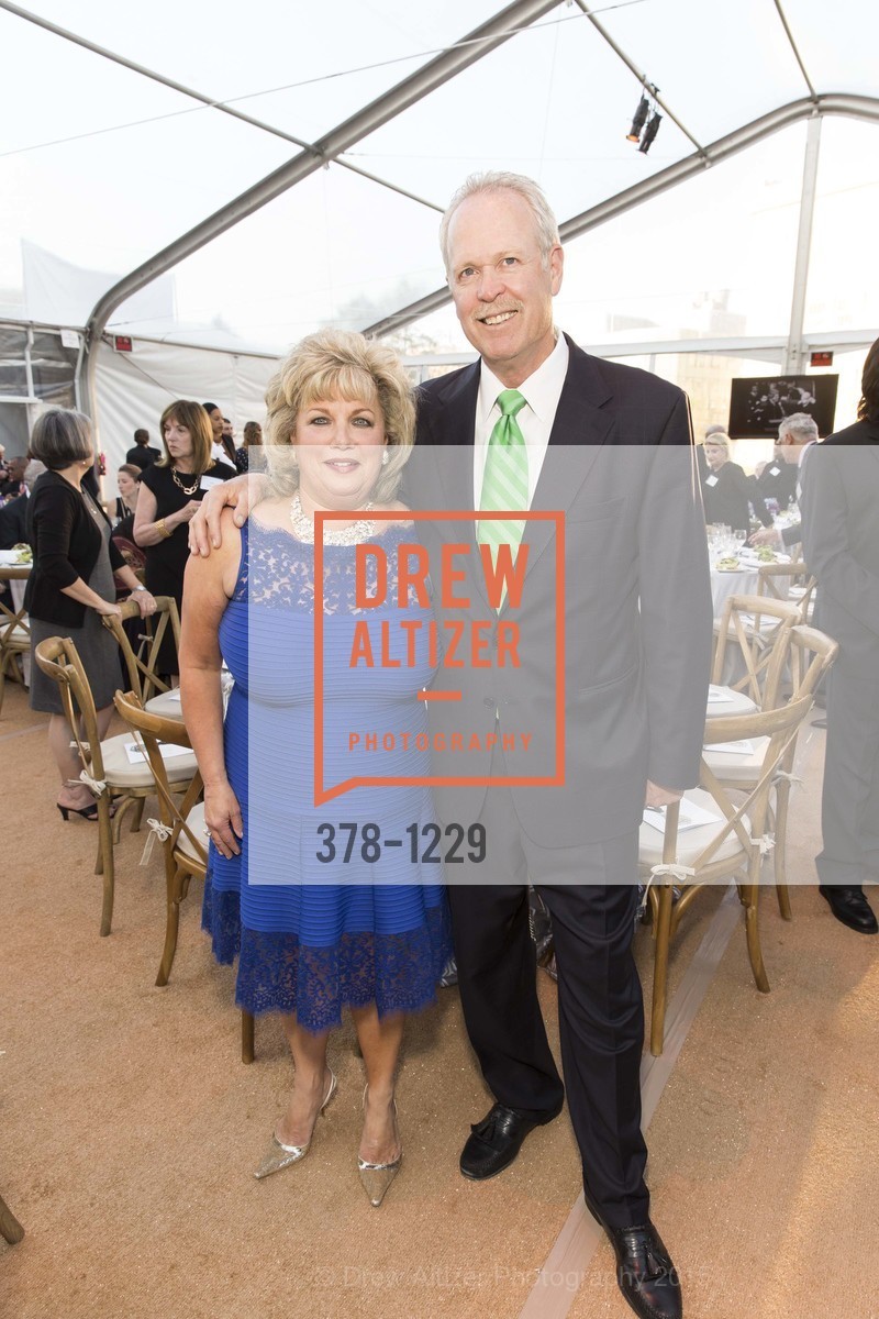Sharon McCarthy Allen, Dale L Allen, Jr., USF California Prize Dinner, University of San Francisco. San Francisco, California, March 29th, 2015, Photo #378-1229 Sharon McCarthy Allen, Dale L Allen, Jr., Photo #378-1229