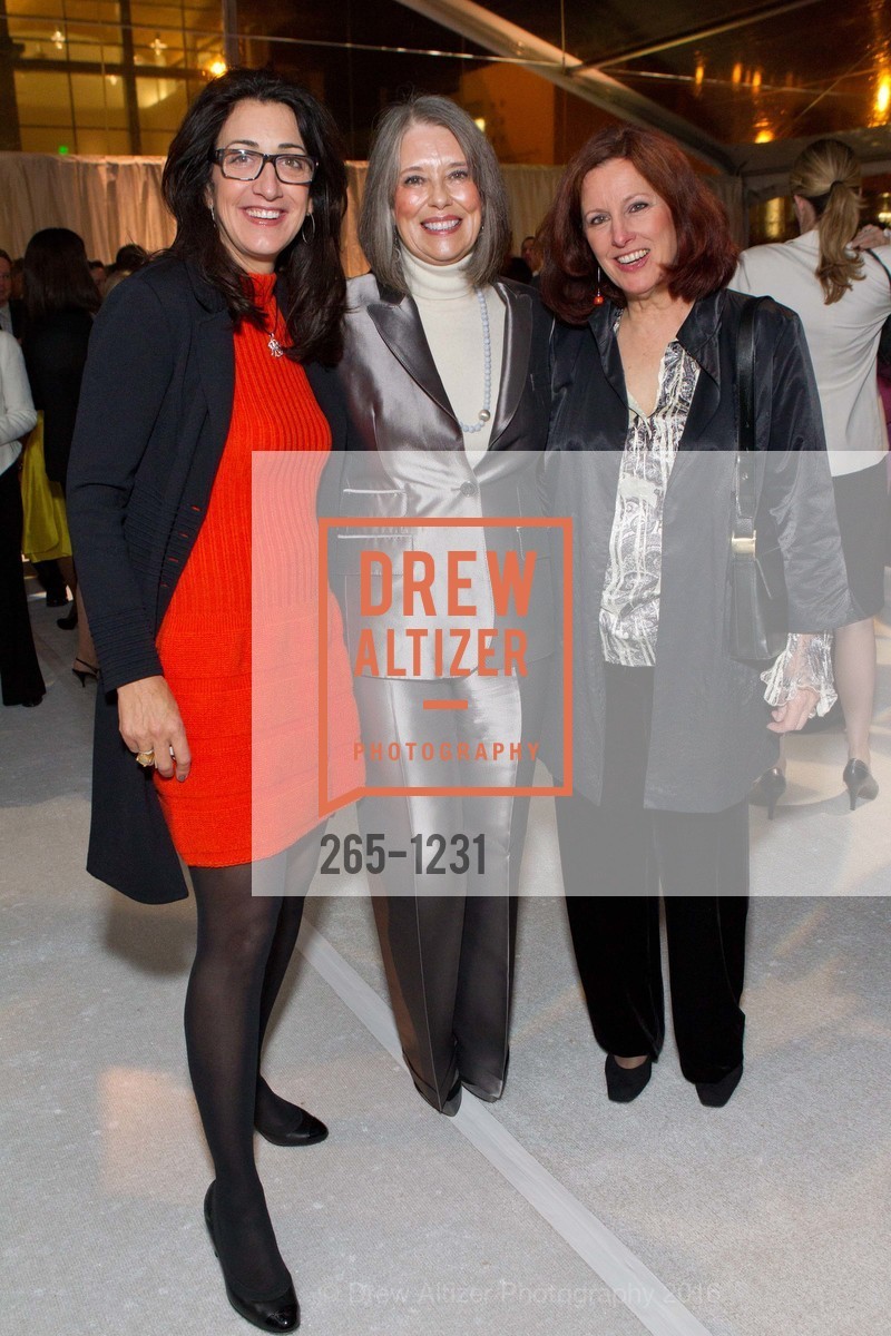 Pam Baer, Linda Bauccio, Alexandra Morgan, USF California Prize, University of San Francisco. San Francisco, California, May 25th, 2016, Photo #265-1231 Pam Baer, Linda Bauccio, Alexandra Morgan, Photo #265-1231