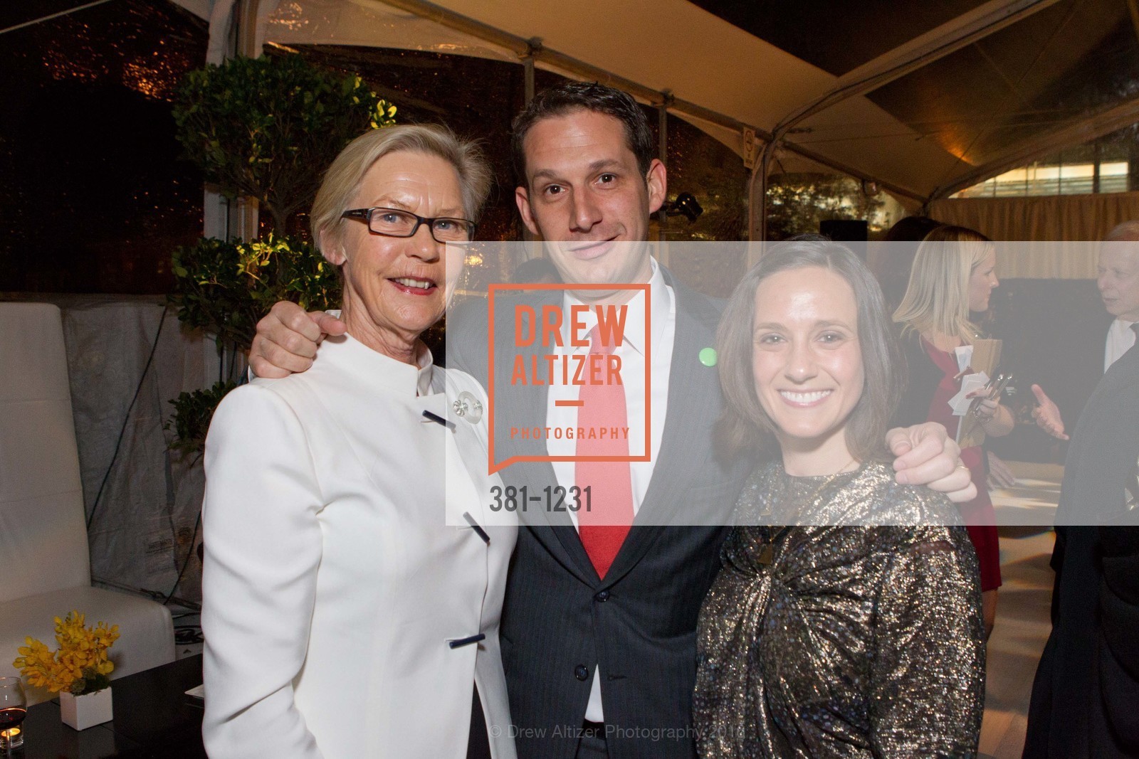 Barbro Osher, Daniel Lurie, Becca Prowda, USF California Prize, University of San Francisco. San Francisco, California, May 25th, 2016, Photo #381-1231 Barbro Osher, Daniel Lurie, Becca Prowda, Photo #381-1231