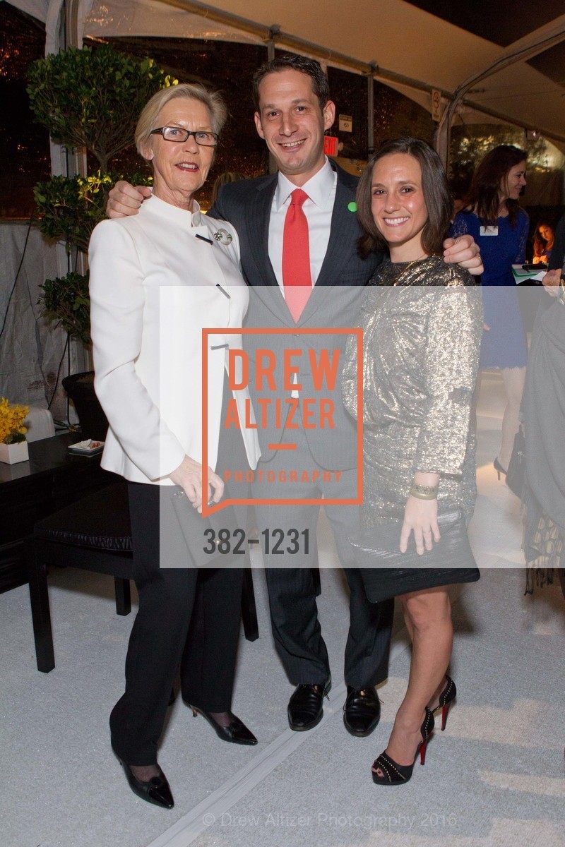 Barbro Osher, Daniel Lurie, Becca Prowda, USF California Prize, University of San Francisco. San Francisco, California, May 25th, 2016, Photo #382-1231 Barbro Osher, Daniel Lurie, Becca Prowda, Photo #382-1231