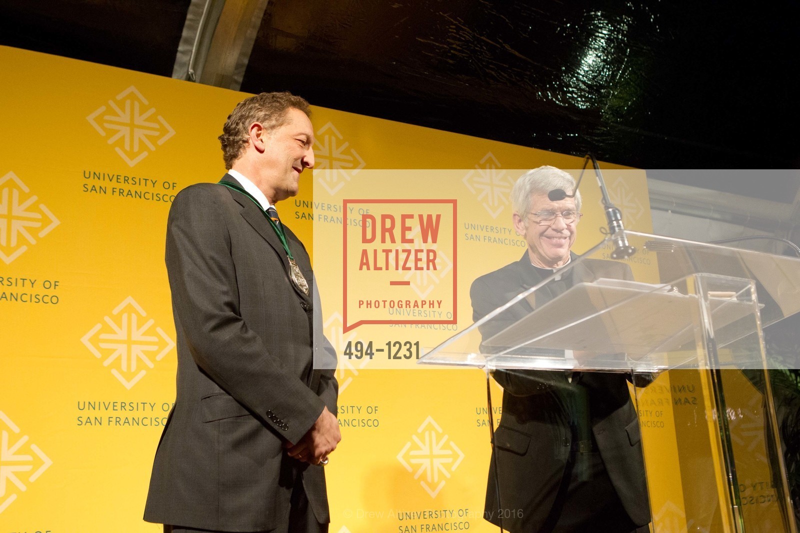 Larry Baer, Father Steve Privett, USF California Prize, University of San Francisco. San Francisco, California, May 25th, 2016, Photo #494-1231 Larry Baer, Father Steve Privett, Photo #494-1231