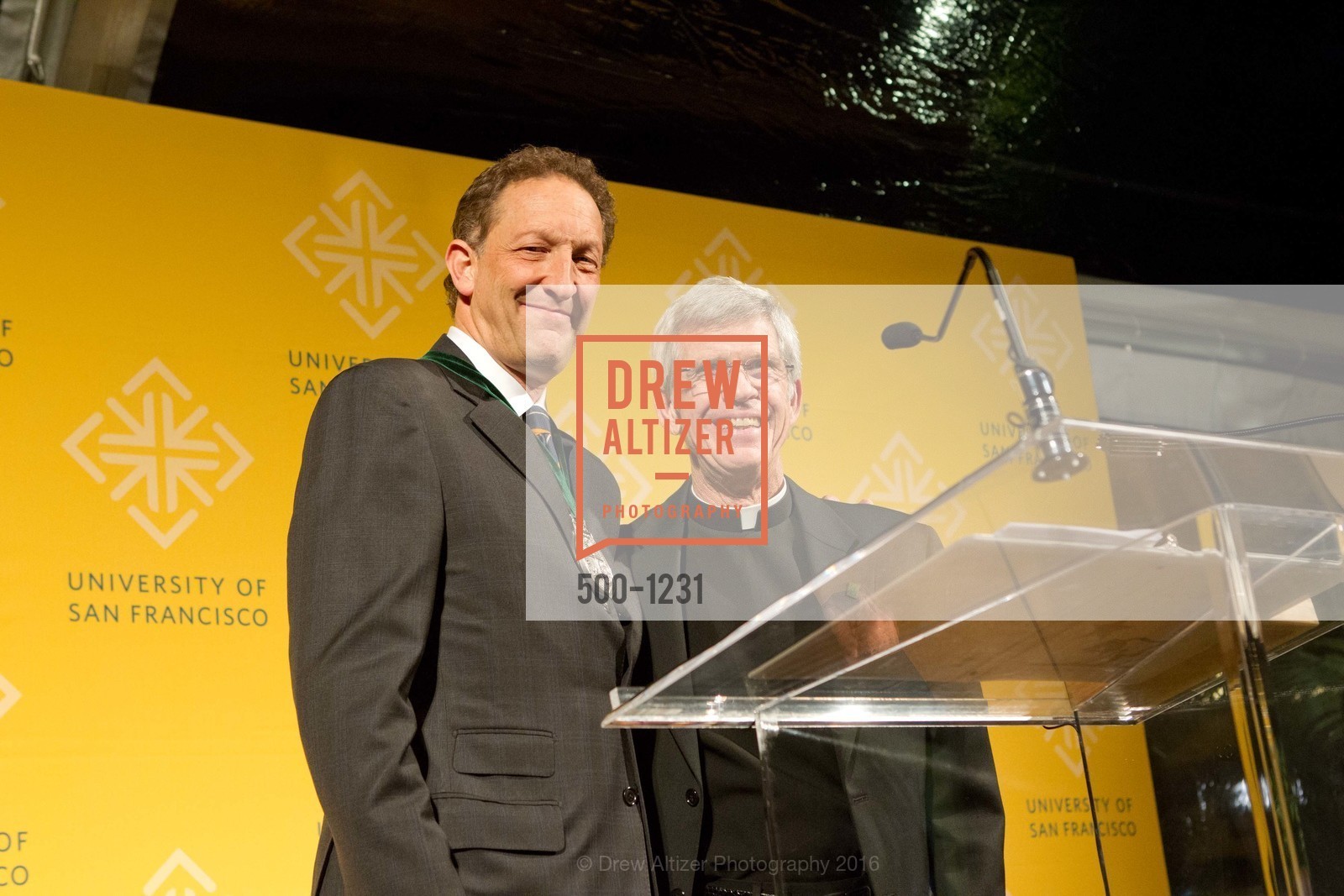 Larry Baer, Father Steve Privett, USF California Prize, University of San Francisco. San Francisco, California, May 25th, 2016, Photo #500-1231 Larry Baer, Father Steve Privett, Photo #500-1231