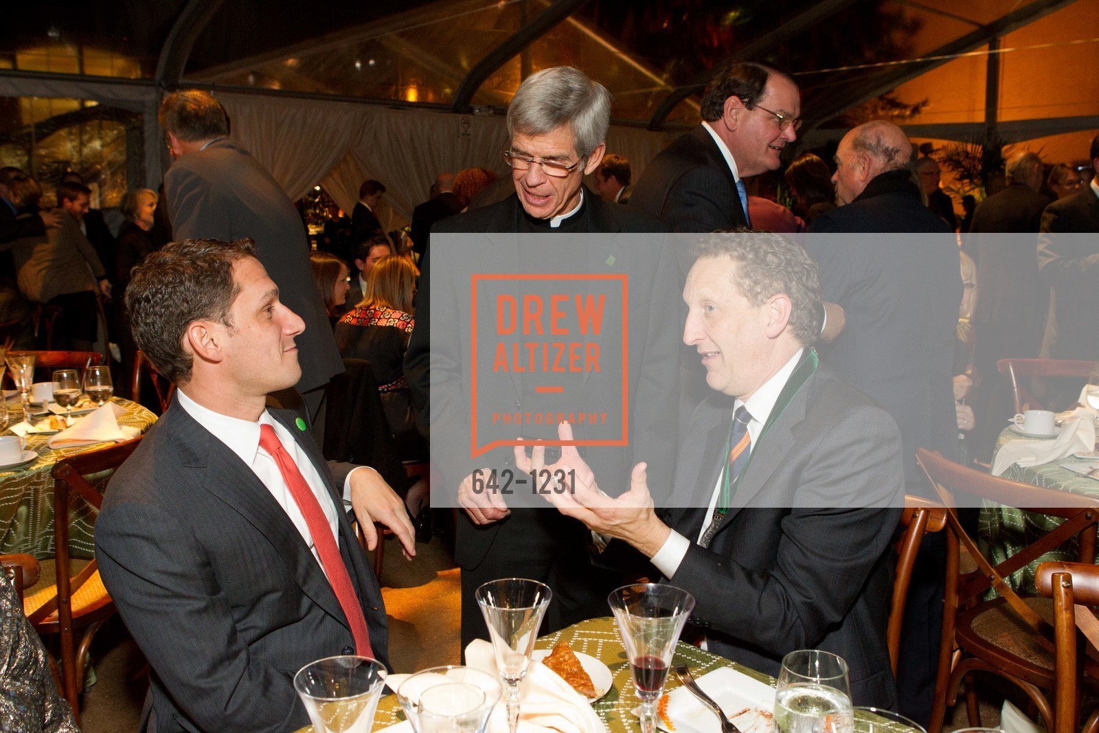Daniel Lurie, Father Steve Privett, Larry Baer, USF California Prize, University of San Francisco. San Francisco, California, May 25th, 2016, Photo #642-1231 Daniel Lurie, Father Steve Privett, Larry Baer, Photo #642-1231