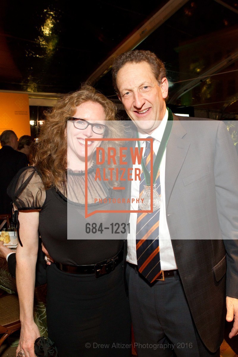 Heidi Mahser Fink, Larry Baer, USF California Prize, University of San Francisco. San Francisco, California, May 25th, 2016, Photo #684-1231 Heidi Mahser Fink, Larry Baer, Photo #684-1231