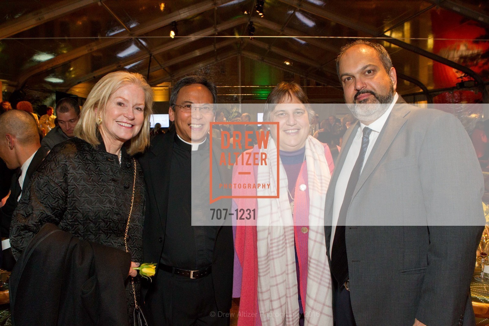 Mary Read, Father Sony Manuel, Alexandra Amati-Camperi, Marcelo Camperi, USF California Prize, University of San Francisco. San Francisco, California, May 25th, 2016, Photo #707-1231 Mary Read, Father Sony Manuel, Alexandra Amati-Camperi, Marcelo Camperi, Photo #707-1231