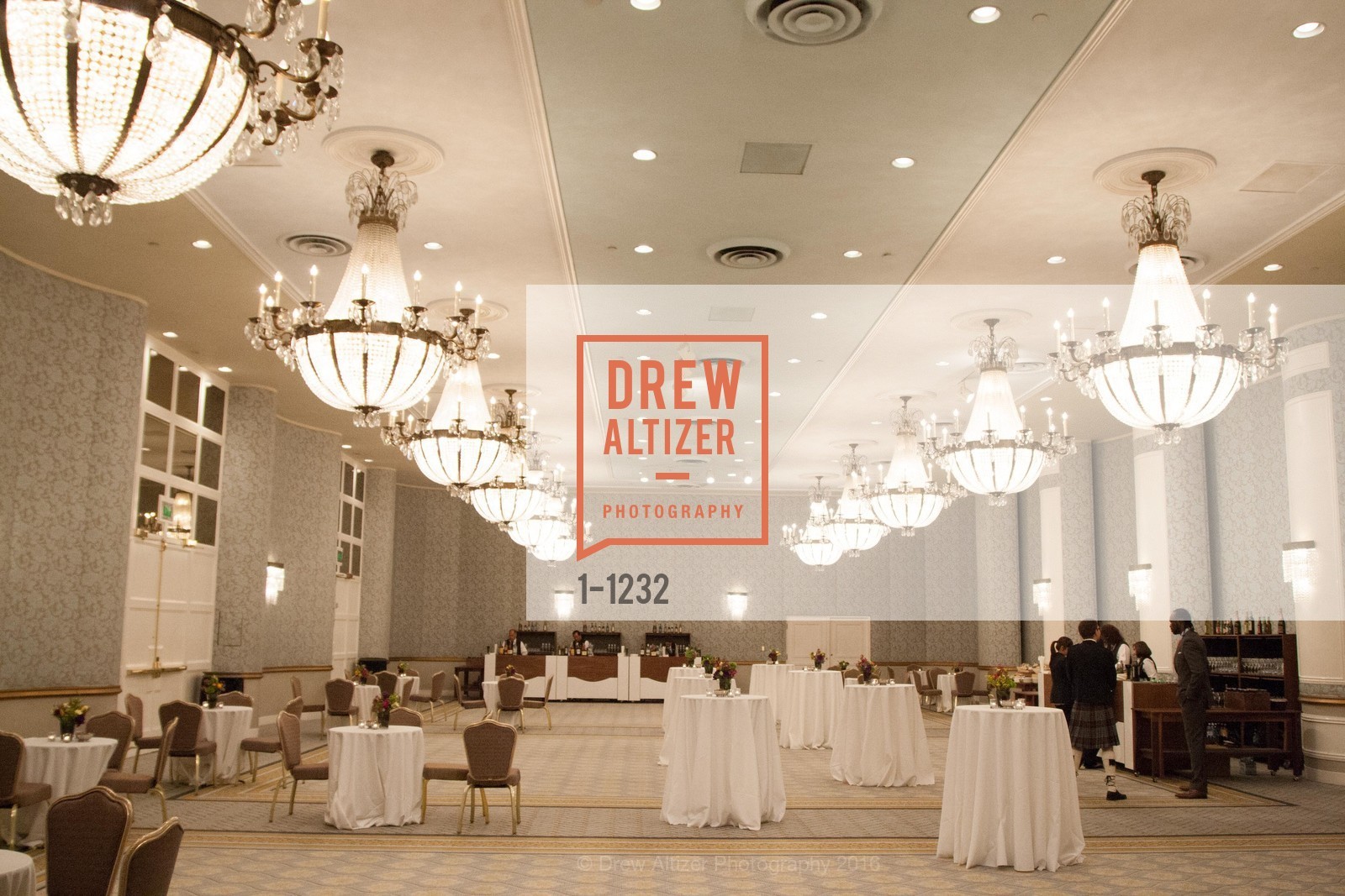 Atmosphere, USF Alumni Awards Gala, Fairmont Hotel. San Francisco, California, May 25th, 2016, Photo #1-1232 Atmosphere, Photo #1-1232