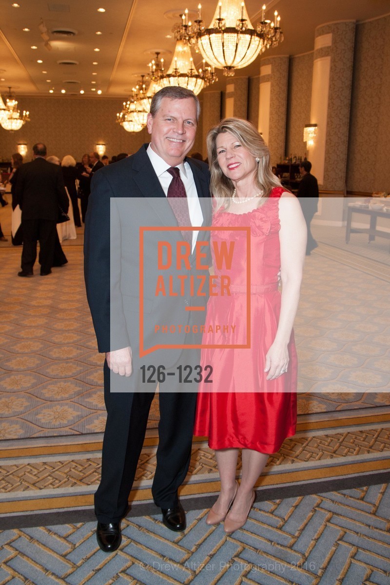 Brian Benjamin, Linlie Benjamin, USF Alumni Awards Gala, Fairmont Hotel. San Francisco, California, May 25th, 2016, Photo #126-1232 Brian Benjamin, Linlie Benjamin, Photo #126-1232