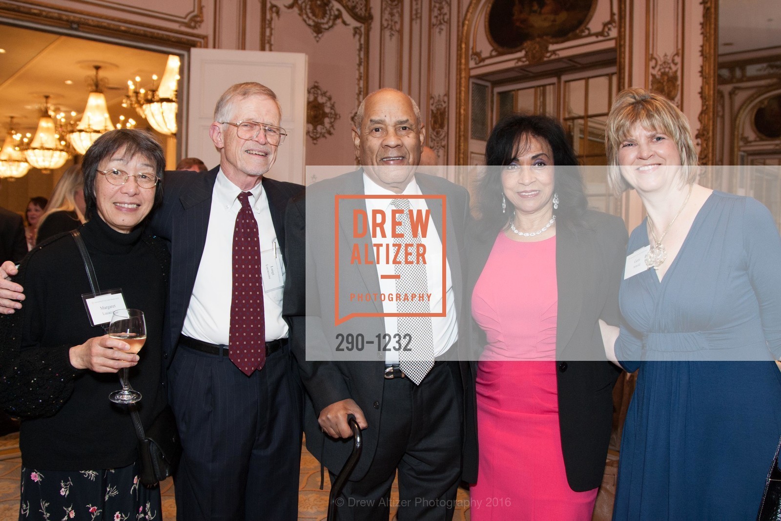Margaret Lucaccini, Luigi Lucaccini, Chuck Smith, Liz Cheeks, Gerti Arnold, USF Alumni Awards Gala, Fairmont Hotel. San Francisco, California, May 25th, 2016, Photo #290-1232 Margaret Lucaccini, Luigi Lucaccini, Chuck Smith, Liz Cheeks, Gerti Arnold, Photo #290-1232