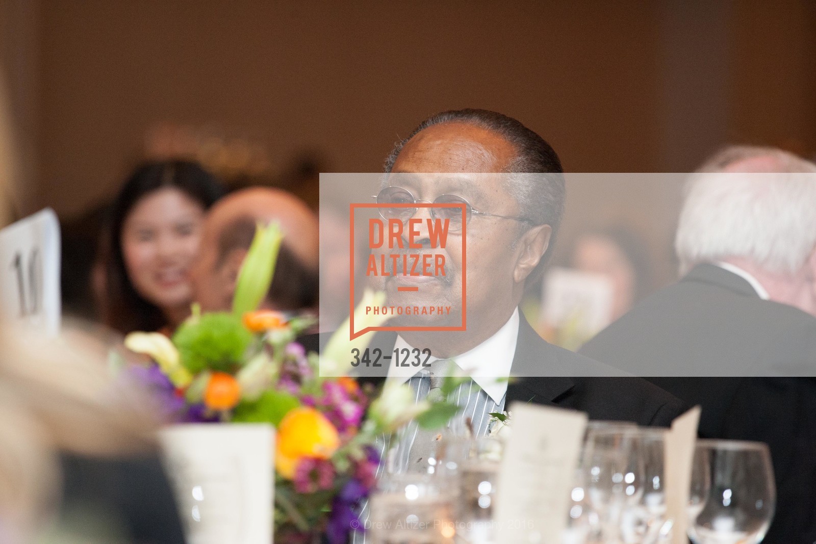 Clarence Jones, USF Alumni Awards Gala, Fairmont Hotel. San Francisco, California, May 25th, 2016, Photo #342-1232 Clarence Jones, Photo #342-1232