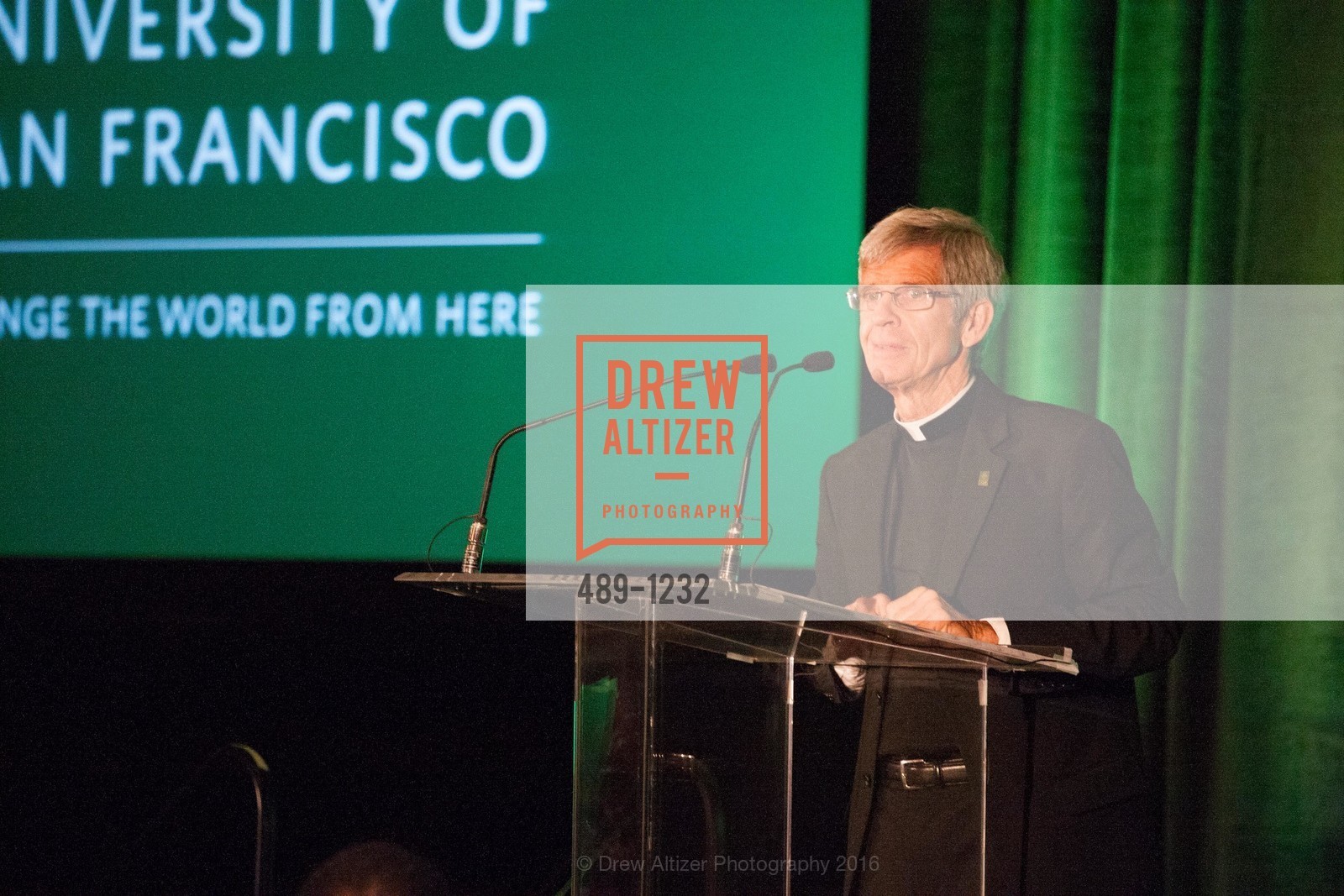 Father Stephen Privett, USF Alumni Awards Gala, Fairmont Hotel. San Francisco, California, May 25th, 2016, Photo #489-1232 Father Stephen Privett, Photo #489-1232