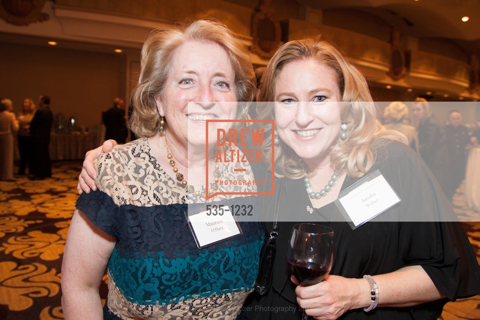 Maureen O'Hara, Anisha Weber, USF Alumni Awards Gala, Fairmont Hotel. San Francisco, California, May 25th, 2016, Photo #535-1232 Maureen O'Hara, Anisha Weber, Photo #535-1232