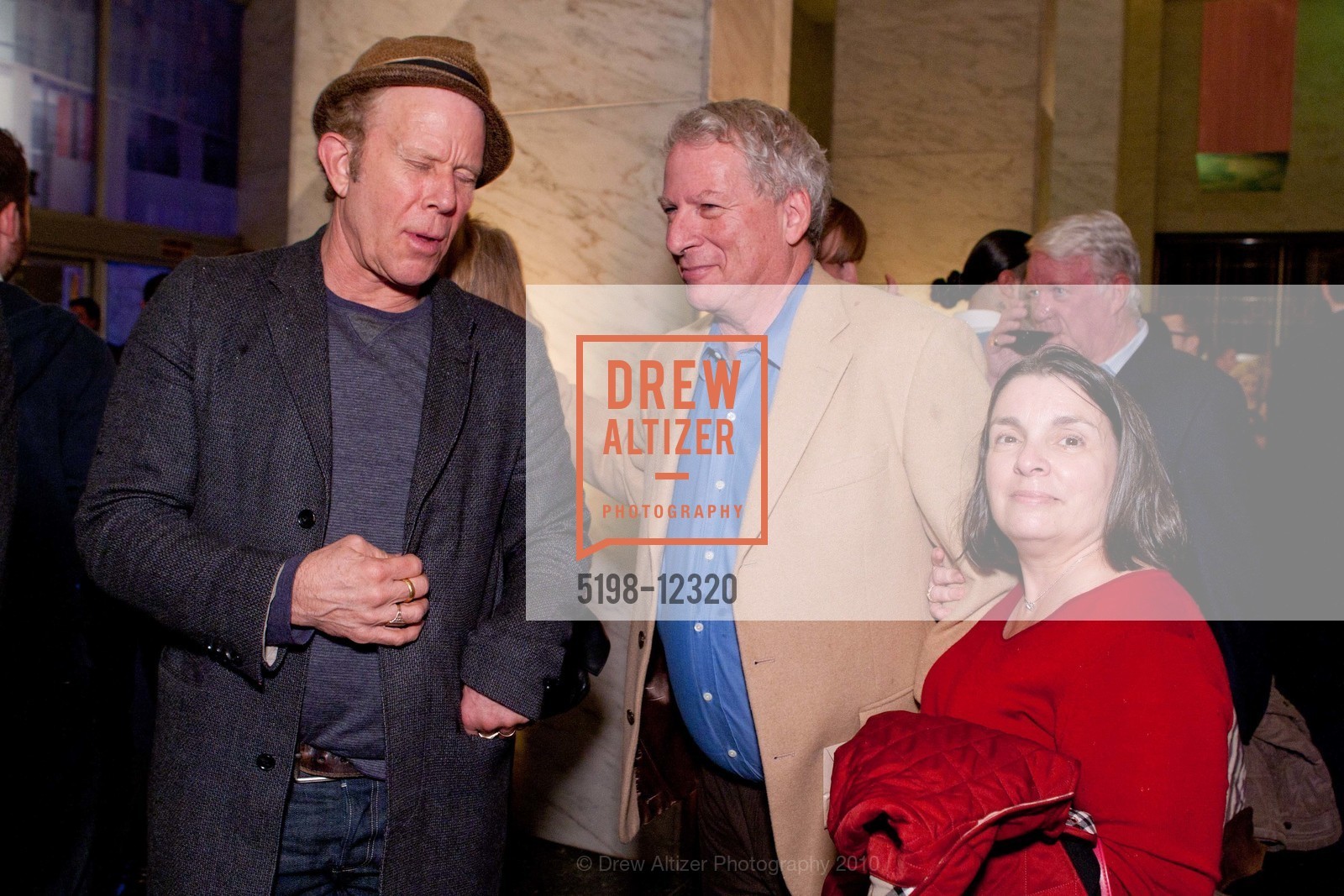 Tom Waits, Kim Norman, Kimberly Serone, Photo #5198-12320
