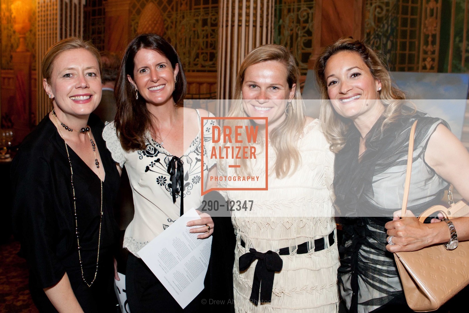 Claire Jackson, Maggie ?, Kristy Pickering, Carolyn McCosker, buildOn Dinner, US, May 19th, 2010, Photo #290-12347 Claire Jackson, Maggie ?, Kristy Pickering, Carolyn McCosker, Photo #290-12347