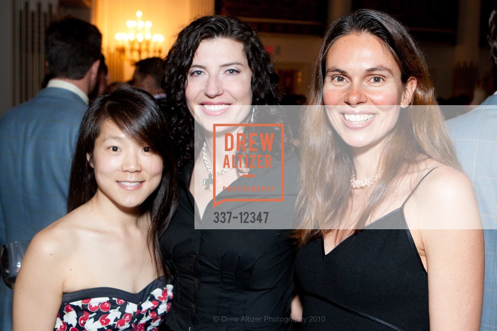 Susan Huang, Alessandra Ghini, Charmaine Epp, Photo #337-12347