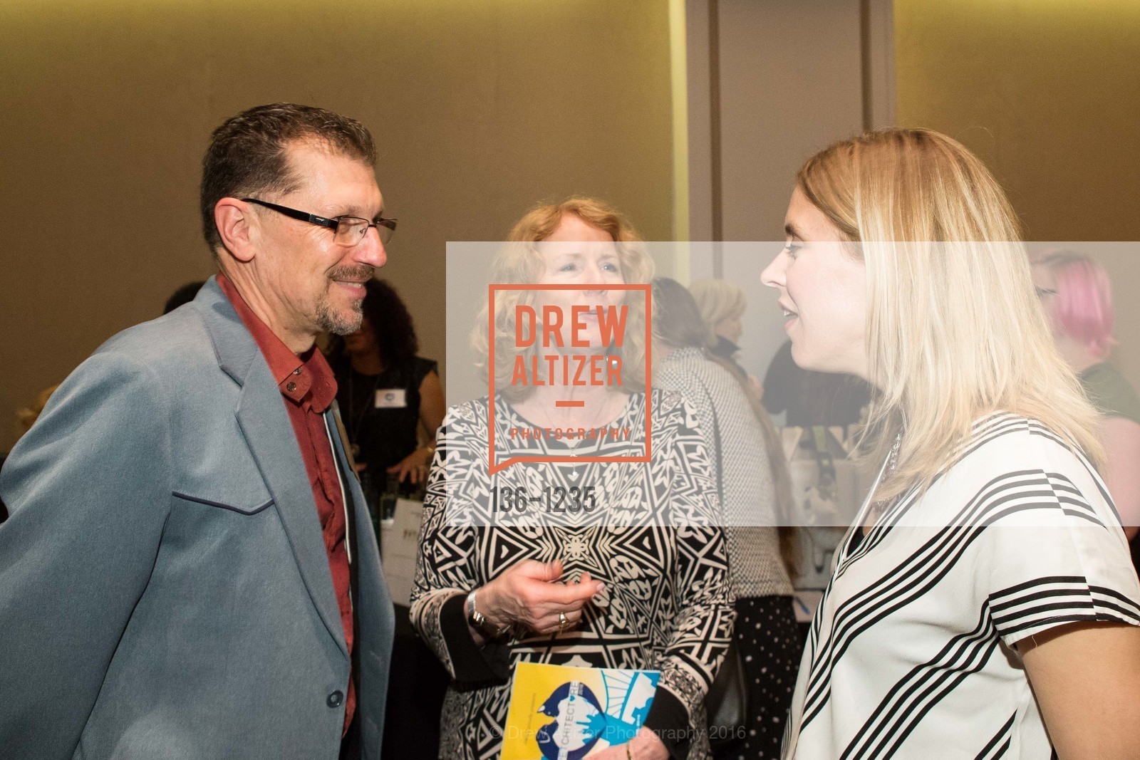 Tom Steele, Marian Goodell, Petchitecture: PAWS' 21st Fundraising Event, The Fairmont, San Francisco, May 25th, 2016, Photo #136-1235 Tom Steele, Marian Goodell, Photo #136-1235