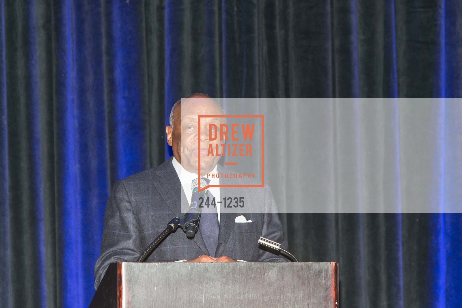 Willie Brown, Petchitecture: PAWS' 21st Fundraising Event, The Fairmont, San Francisco, May 25th, 2016, Photo #244-1235 Willie Brown, Photo #244-1235