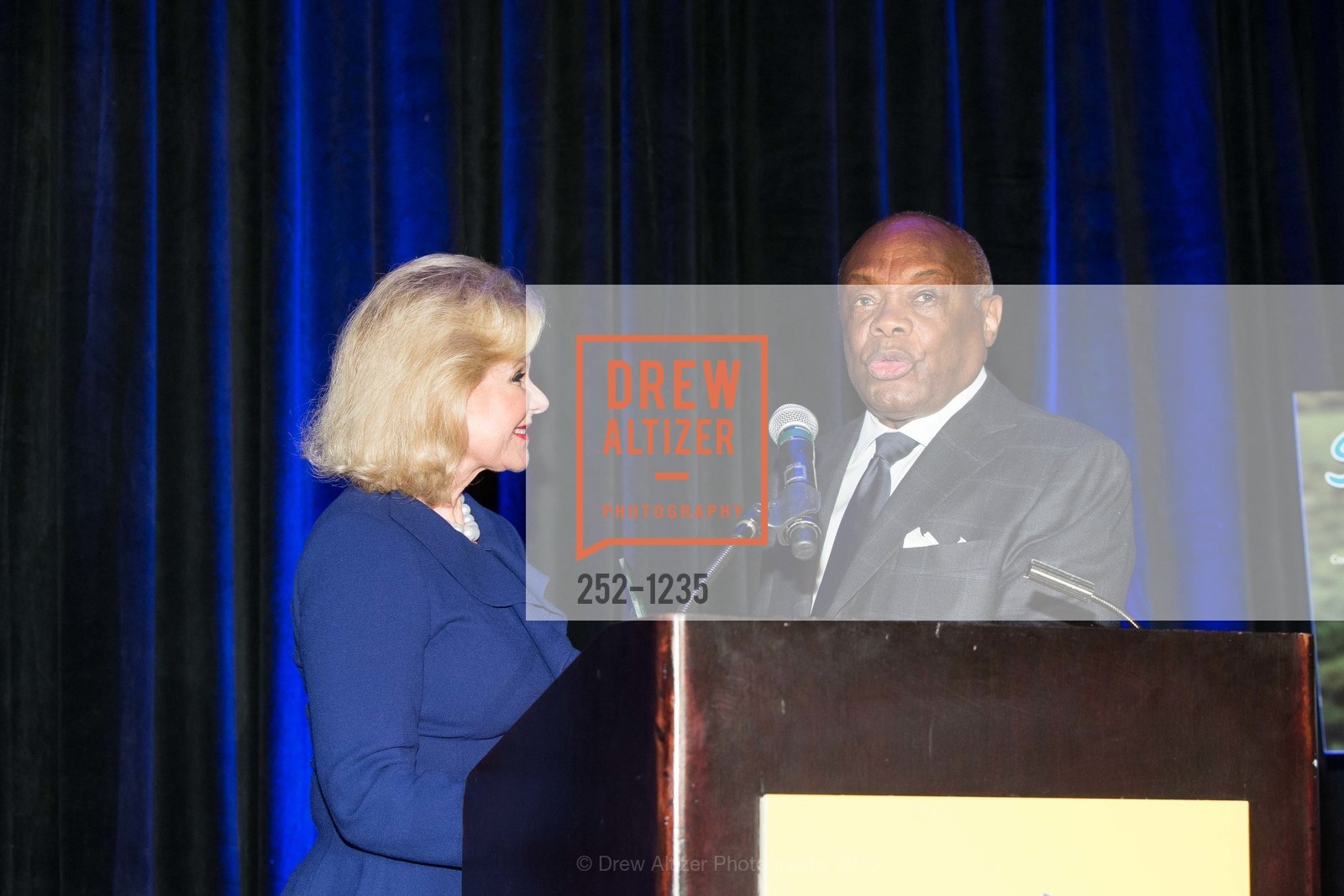 Dede Wilsey, Willie Brown, Petchitecture: PAWS' 21st Fundraising Event, The Fairmont, San Francisco, May 25th, 2016, Photo #252-1235 Dede Wilsey, Willie Brown, Photo #252-1235