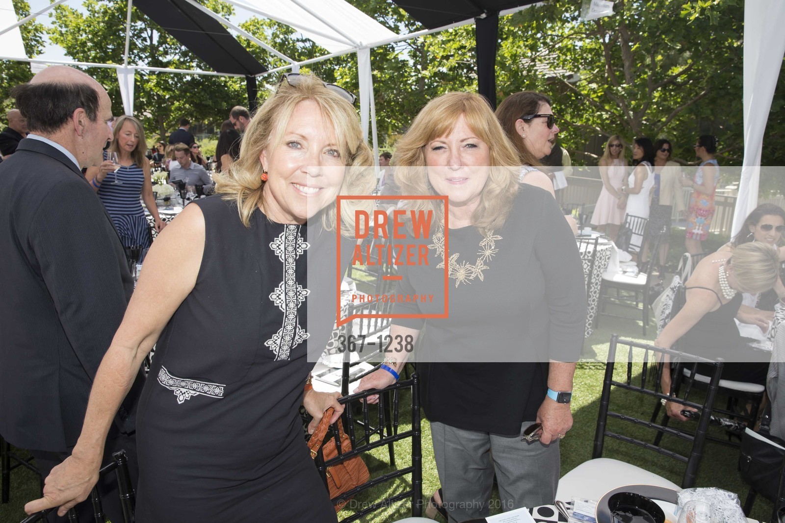 May Hellman, Cathie Warner, Inside Anne's Closet 2016, Rosewood Sand Hill, June 1st, 2016, Photo #367-1238 May Hellman, Cathie Warner, Photo #367-1238