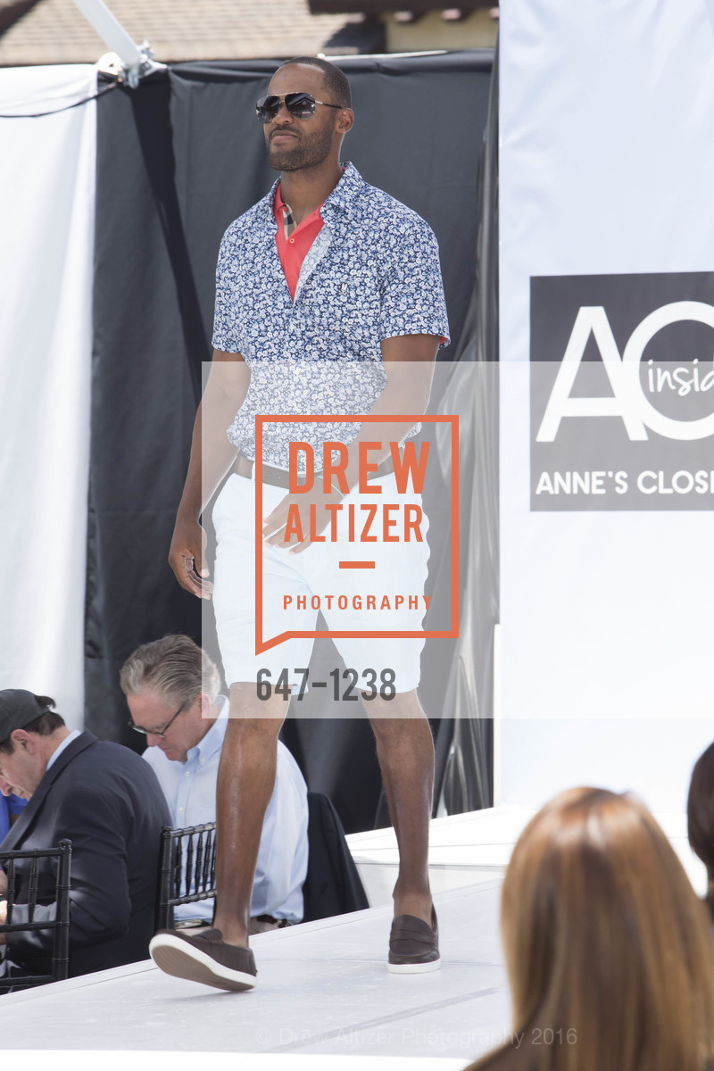 Runway, Inside Anne's Closet 2016, Rosewood Sand Hill, June 1st, 2016, Photo #647-1238 Runway, Photo #647-1238