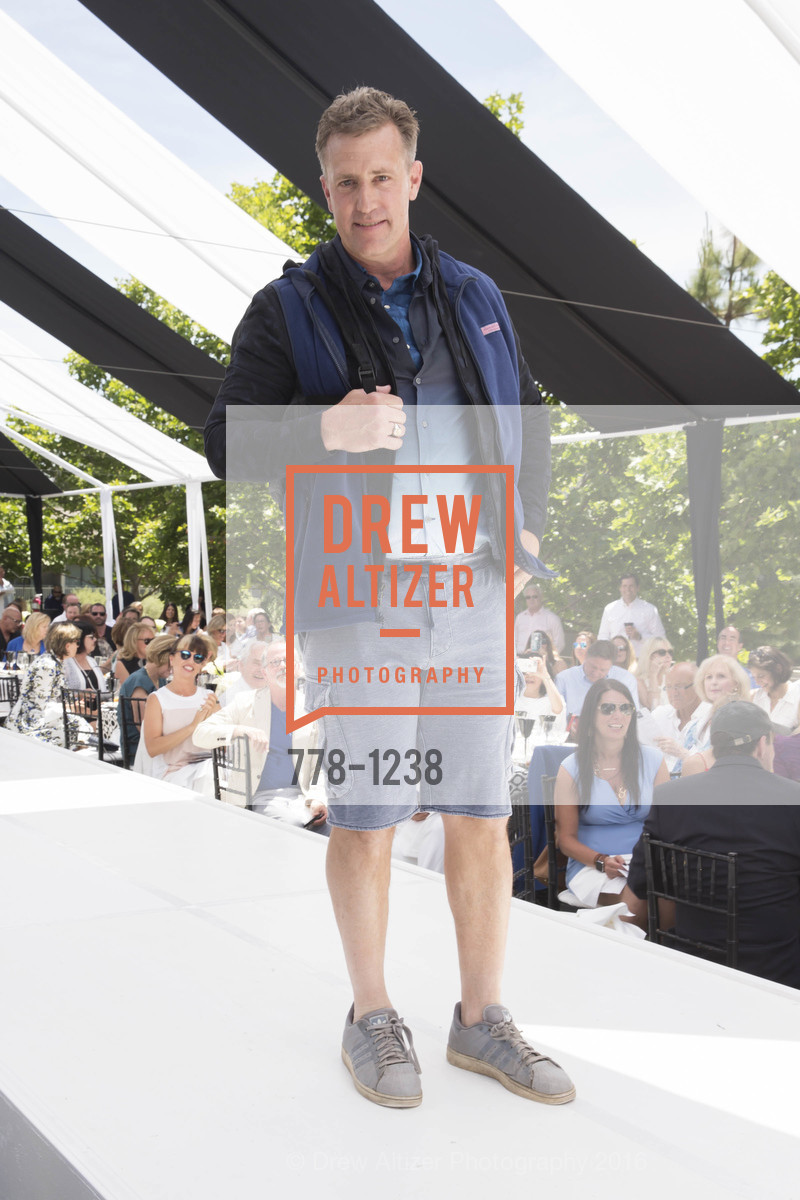 Runway, Inside Anne's Closet 2016, Rosewood Sand Hill, June 1st, 2016, Photo #778-1238 Runway, Photo #778-1238