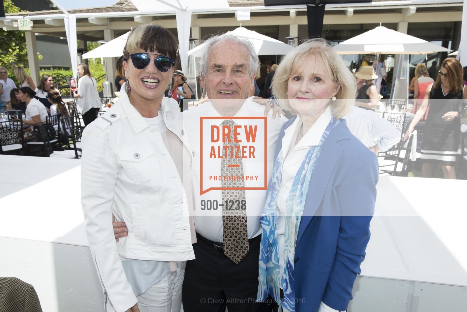 Nicola Weicker, Ted Weicker, Bunny Smith, Inside Anne's Closet 2016, Rosewood Sand Hill, June 1st, 2016, Photo #900-1238 Nicola Weicker, Ted Weicker, Bunny Smith, Photo #900-1238
