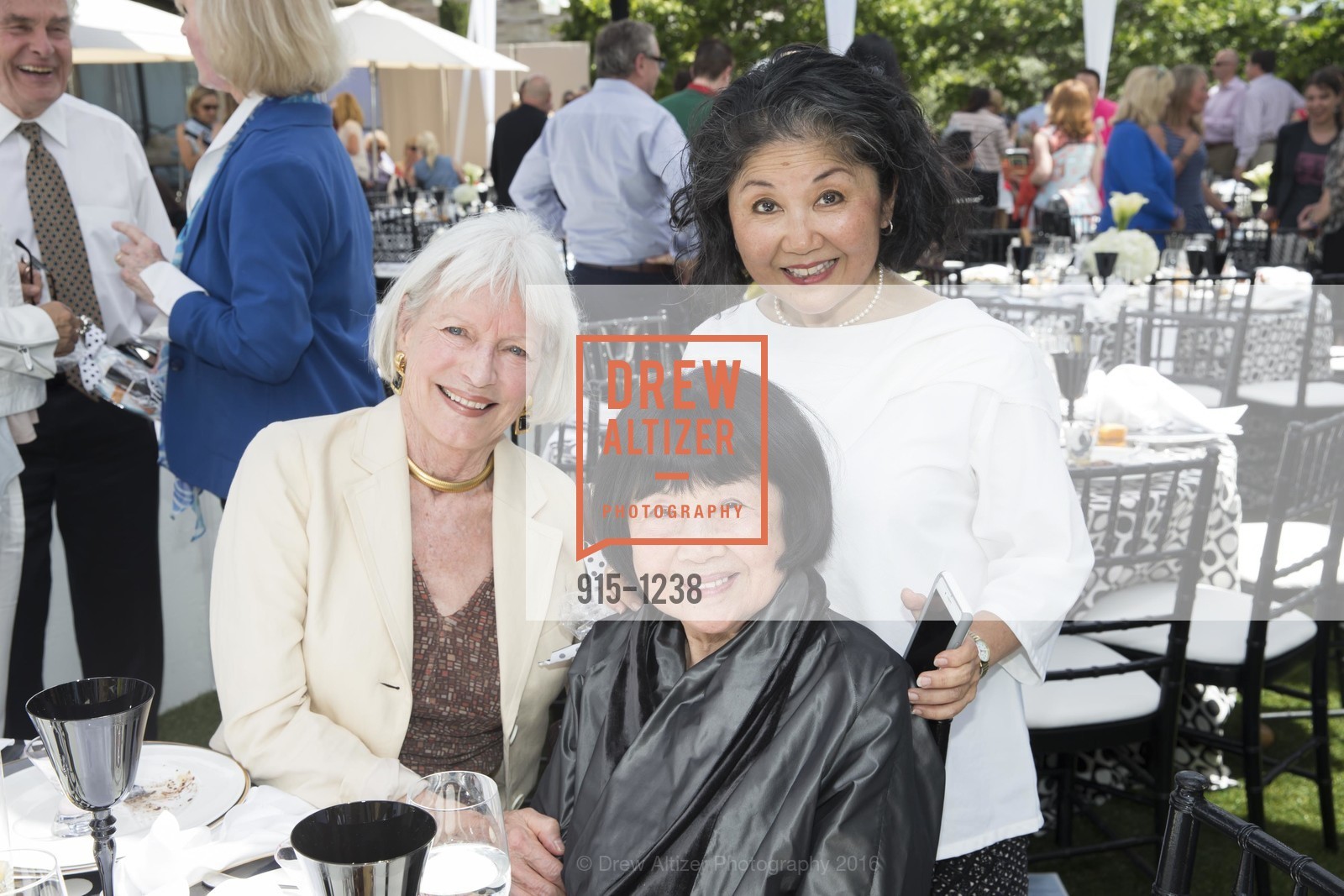 Linda Atkinson, Kimiko Sugano, Arleen Sugano, Inside Anne's Closet 2016, Rosewood Sand Hill, June 1st, 2016, Photo #915-1238 Linda Atkinson, Kimiko Sugano, Arleen Sugano, Photo #915-1238