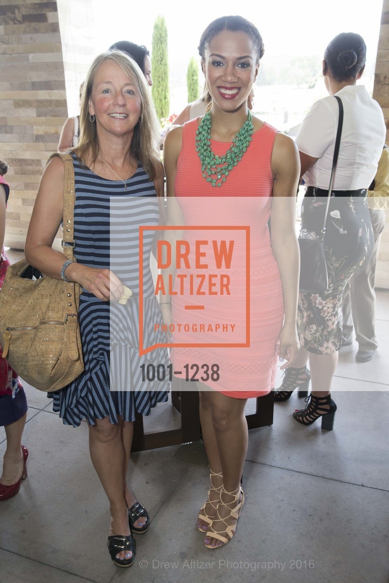 Candace Savior, Rosalyn Gold-Onwude, Inside Anne's Closet 2016, Rosewood Sand Hill, June 1st, 2016, Photo #1001-1238 Candace Savior, Rosalyn Gold-Onwude, Photo #1001-1238