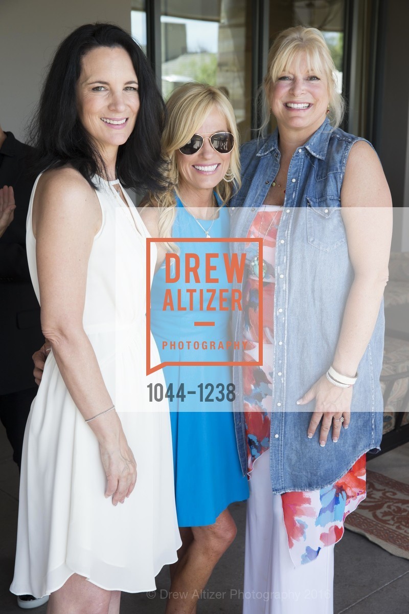 Emmy McCormack, Cathy Baty, Christy Savicke, Photo #1044-1238