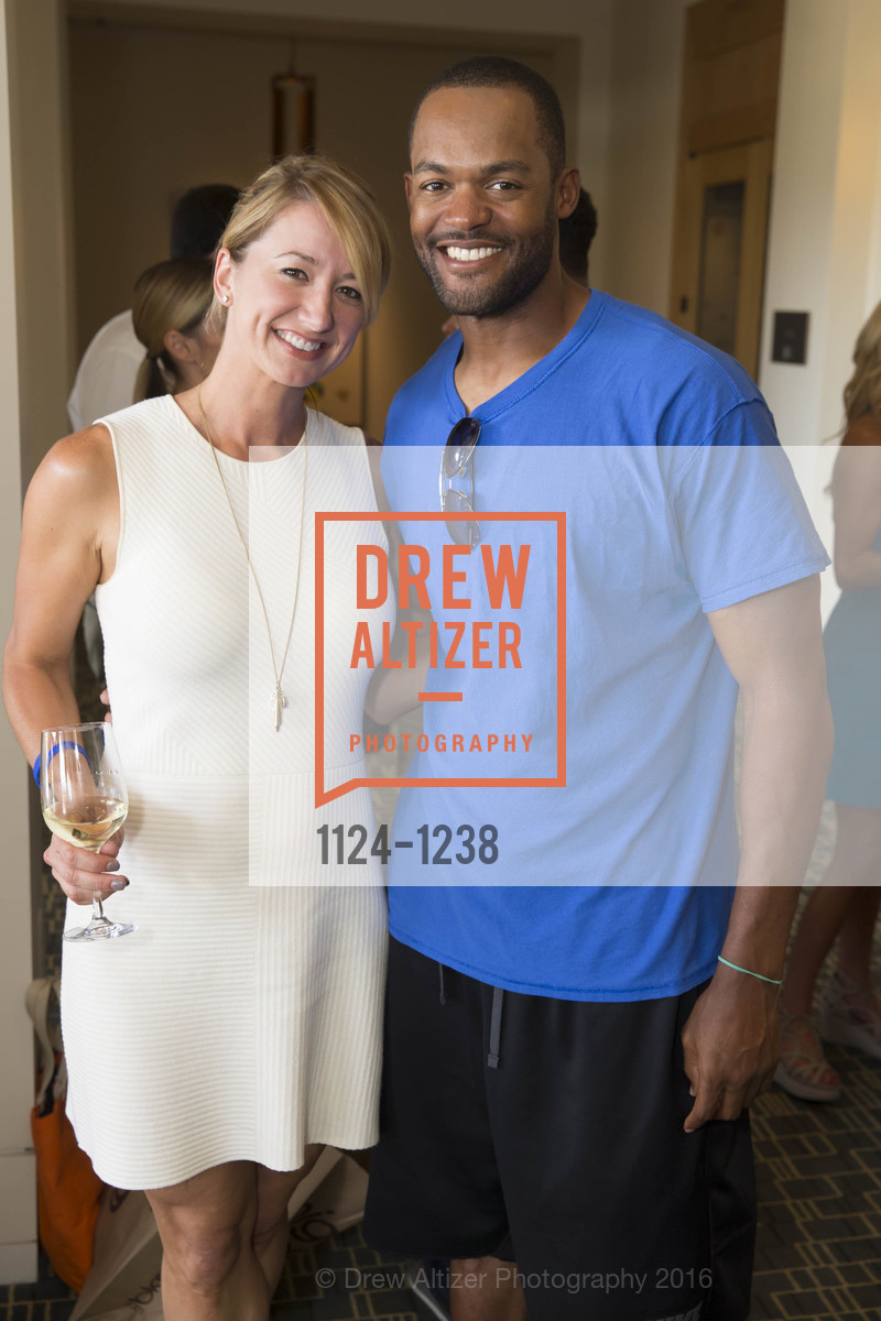 Lydia Facteau, Matthew Hatchett, Inside Anne's Closet 2016, Rosewood Sand Hill, June 1st, 2016, Photo #1124-1238 Lydia Facteau, Matthew Hatchett, Photo #1124-1238
